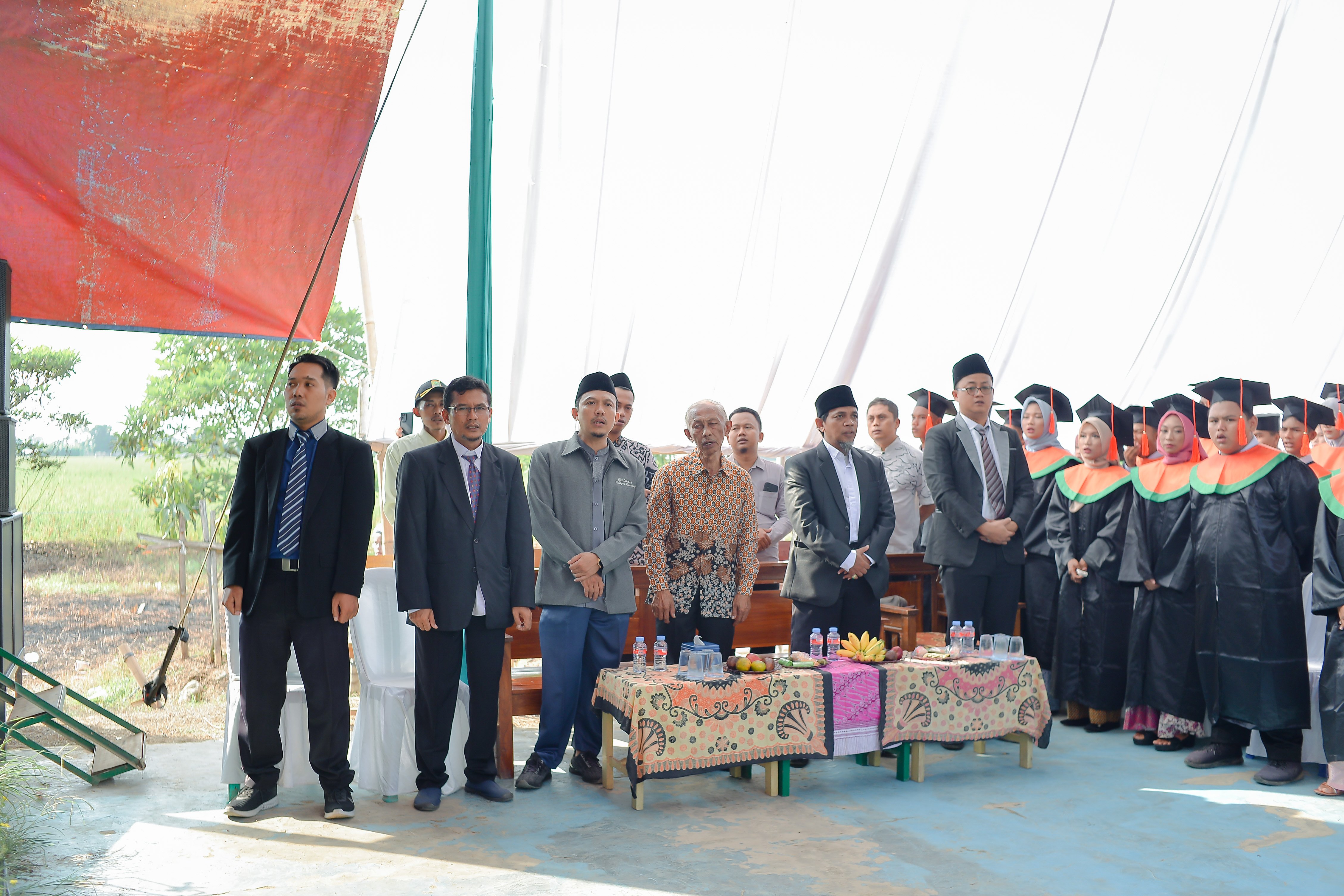Kegiatan Wisuda 12