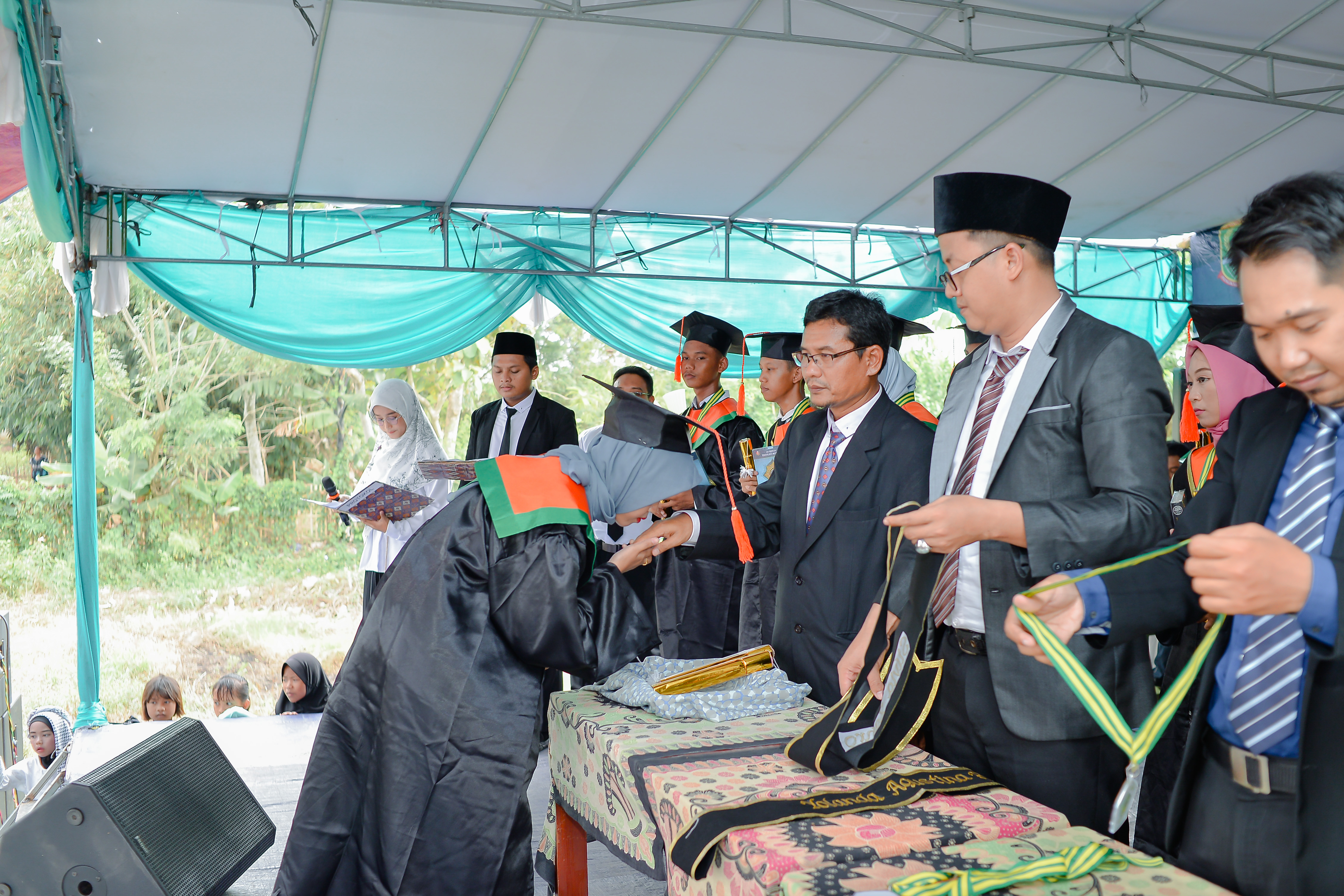 Kegiatan Wisuda 19
